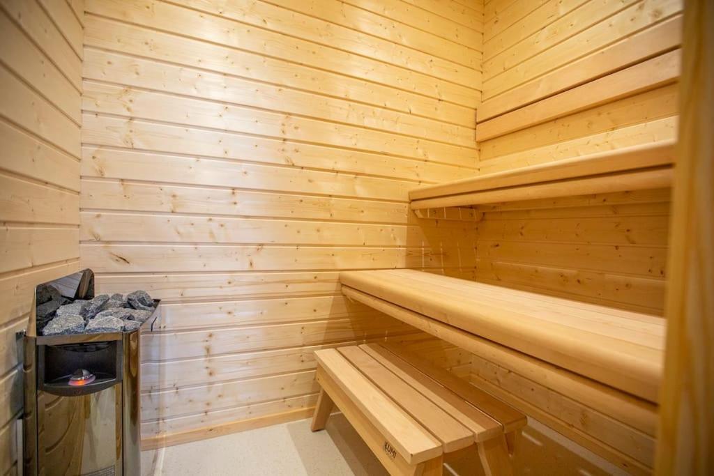 Casa vacanze Luxury Hot Tub And Sauna In